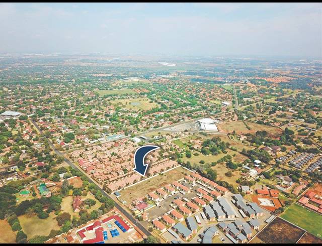 M² VACANT LAND FOR SALE IN RYNFIELD